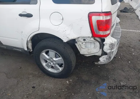 2008 Ford Escape Xlt из США, поврежденный, VIN 1FMCU03Z38KC71836